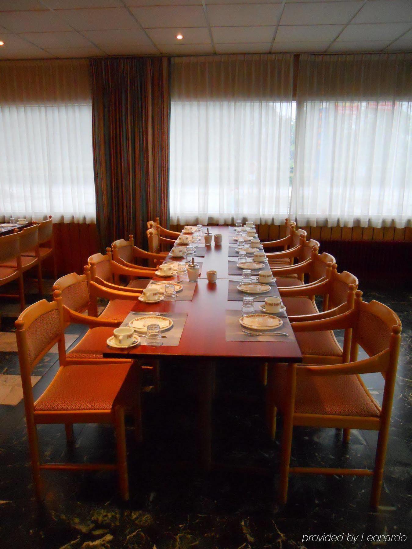 Tulip Inn Maastricht Aachen Airport Restaurant photo